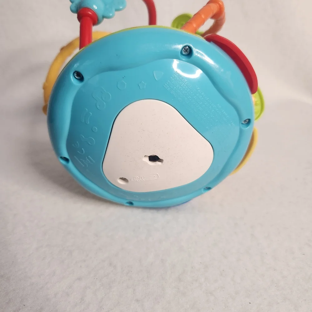 VTech Lil' Critters Shake, Wobble Busy Ball, Fisher-Price Poppity Pop Turtle Set